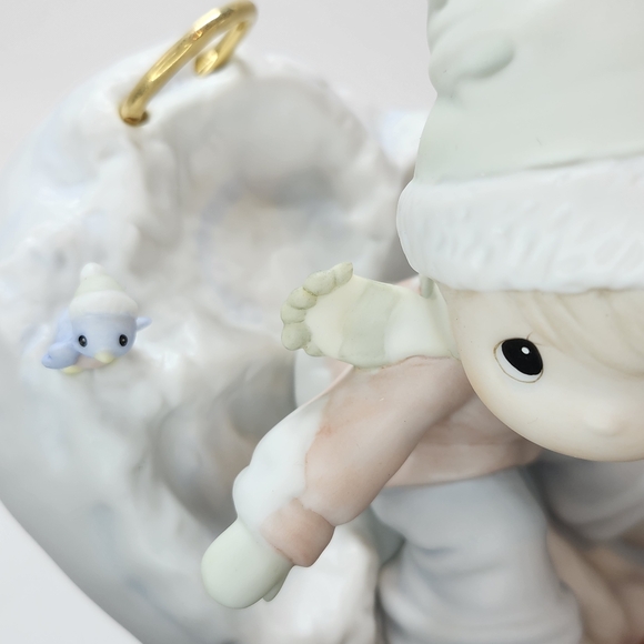 Precious Moments Porcelain,1996 Vtg Retire ANGEL ON EARTH, Boy & snow angel - Picture 11 of 13
